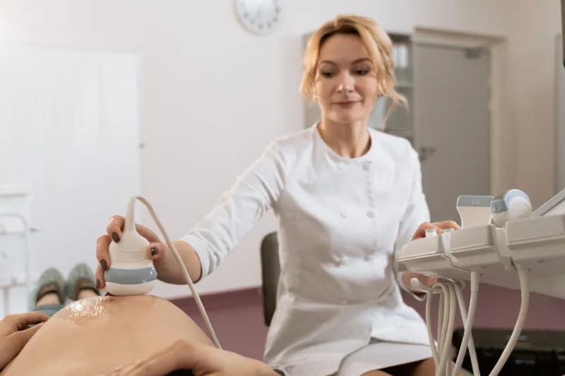 Spirale im Blick: Wie du deine Menstruationstasse ohne Risiko nutzt